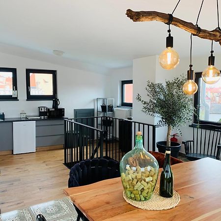 Boutique Apartments U Rolanda, Mikulasske Namesti Znojmo Eksteriør bilde