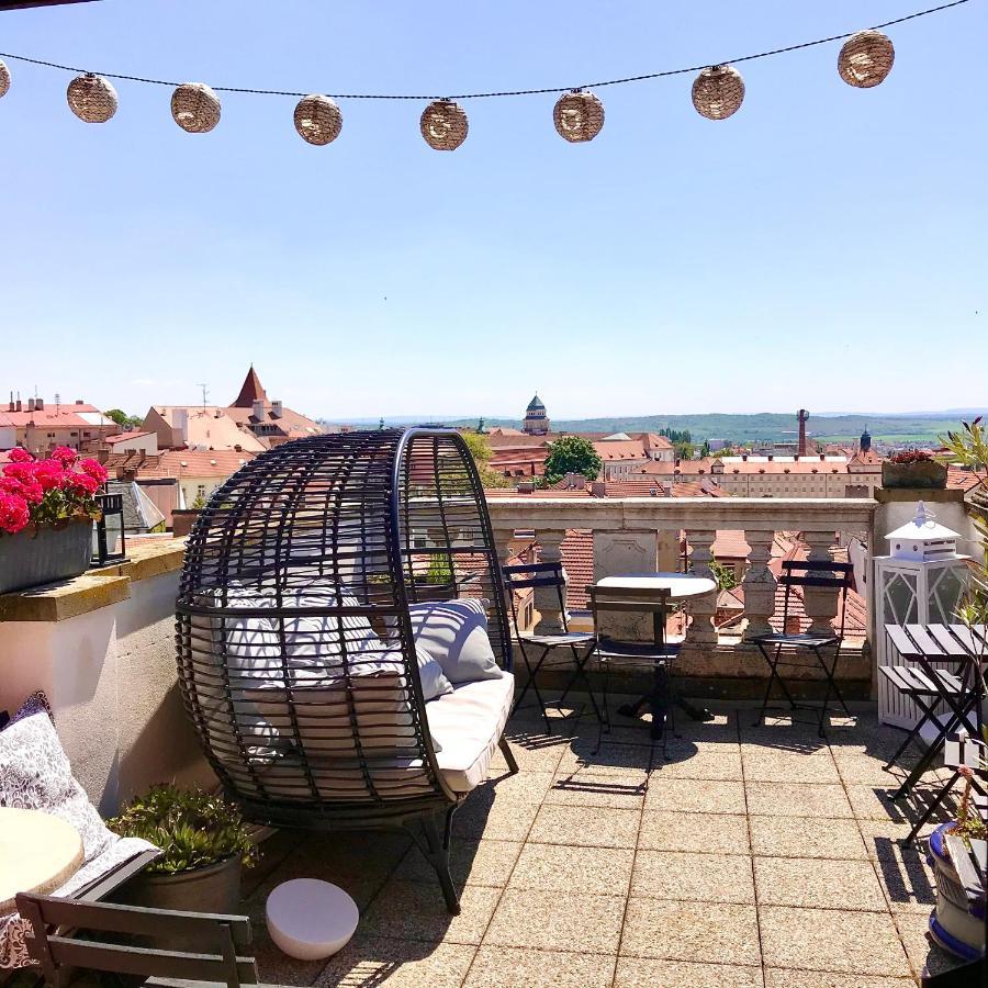 Boutique Apartments U Rolanda, Mikulasske Namesti Znojmo Eksteriør bilde